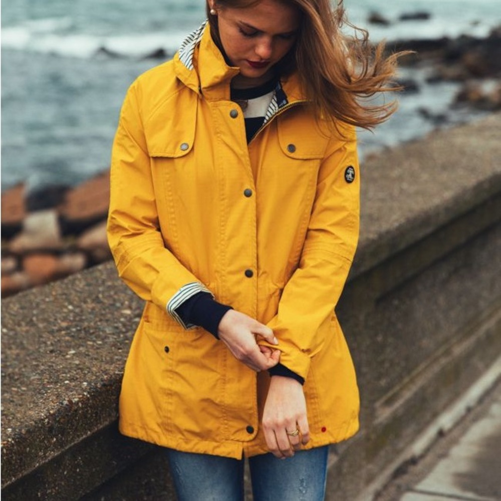 Barbour Trevose Anorak Waterproof Hooded Rain Jacket in Yellow Size 8